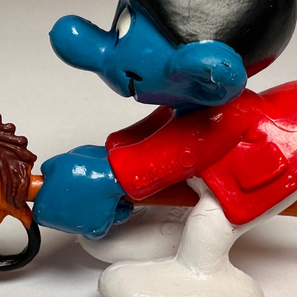 Vintage Hobby Horse Smurf Figurine – Schleich Bully – Peyo – W. Germany - Picture 7 of 7